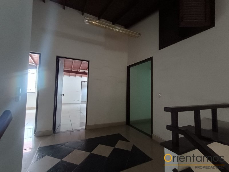 Casa-local disponible para el arriendo en Medellín el codigo es 21418 foto numero 17