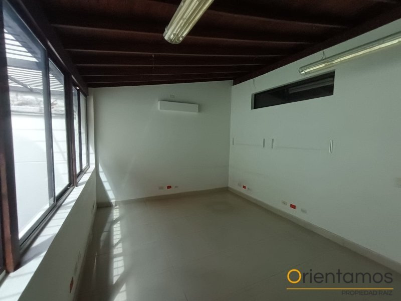 Casa-local disponible para el arriendo en Medellín el codigo es 21418 foto numero 22