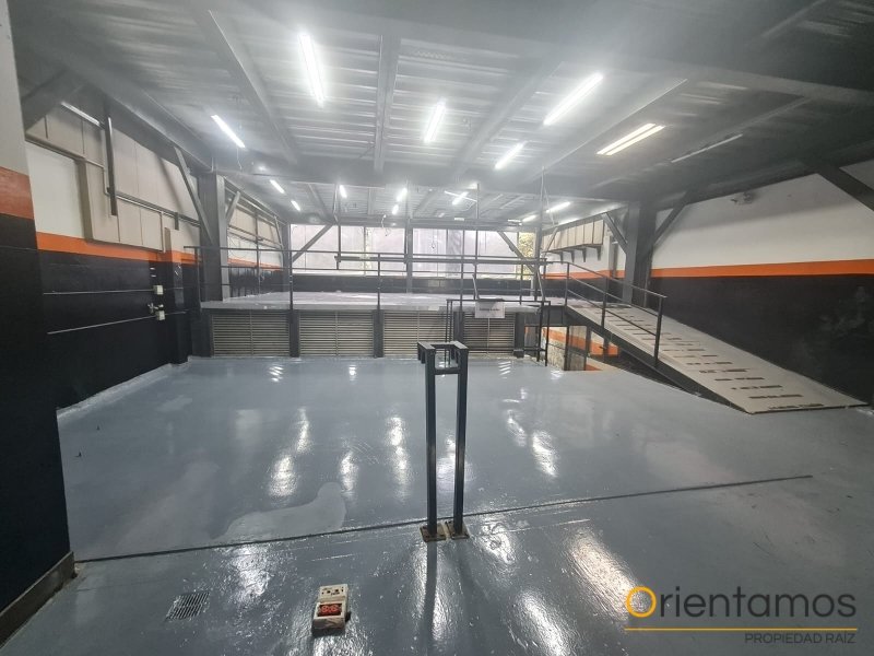 Local disponible para el arriendo en Medellín el codigo es 21317 foto numero 3