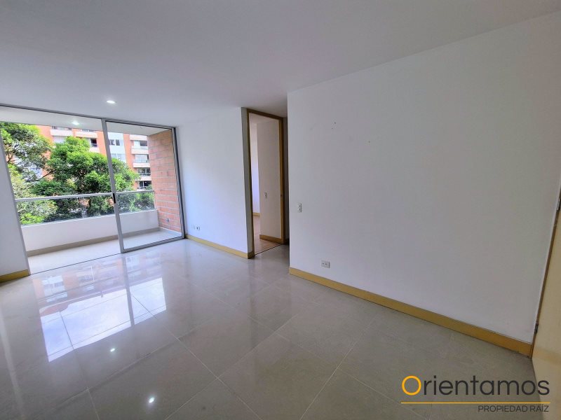 Apartamento disponible para venta o arriendo en Envigado el codigo es 16812 foto numero 2
