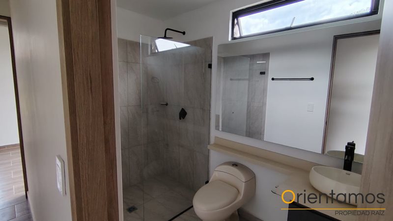 Apartamento disponible para el arriendo en Medellín el codigo es 20774 foto numero 9