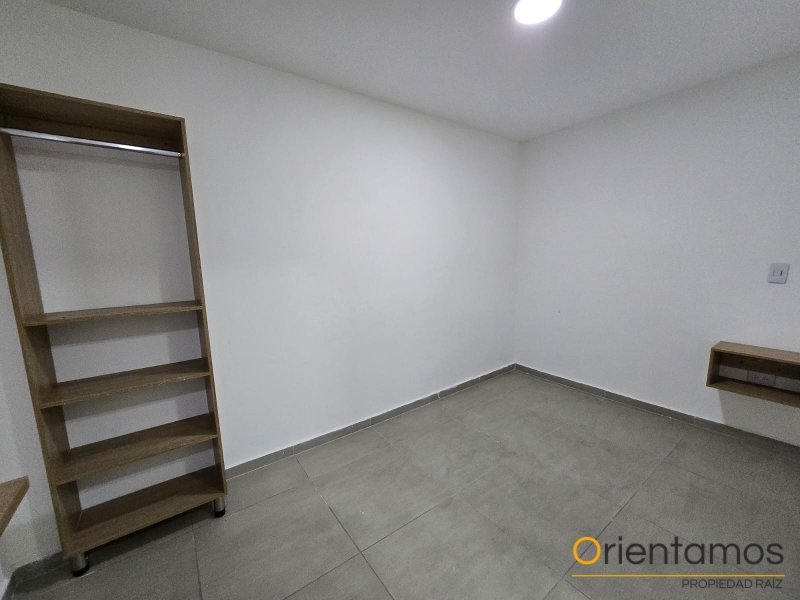 Casa-local disponible para el arriendo en Medellín el codigo es 21101 foto numero 5