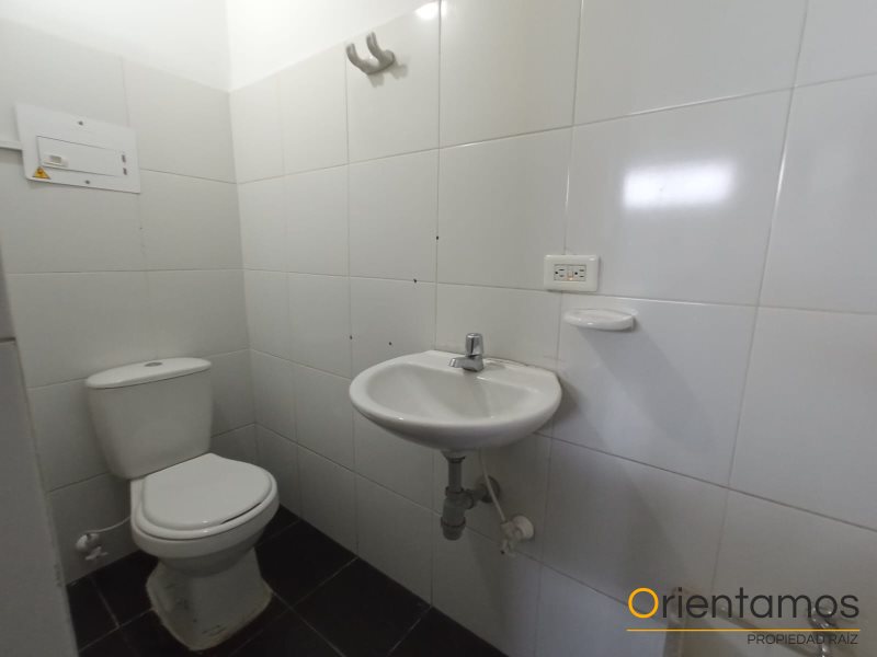 Local disponible para el arriendo en Medellín el codigo es 5200 foto numero 3