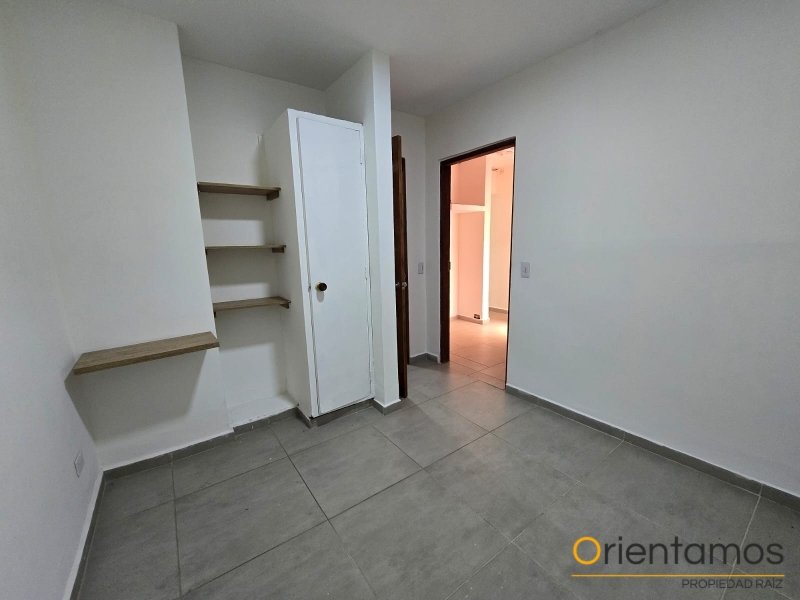 Casa-local disponible para el arriendo en Medellín el codigo es 21101 foto numero 14
