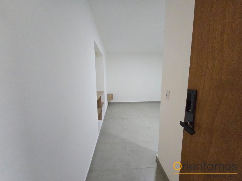 Casa-local disponible para el arriendo en Medellín el codigo es 21101 foto numero 16