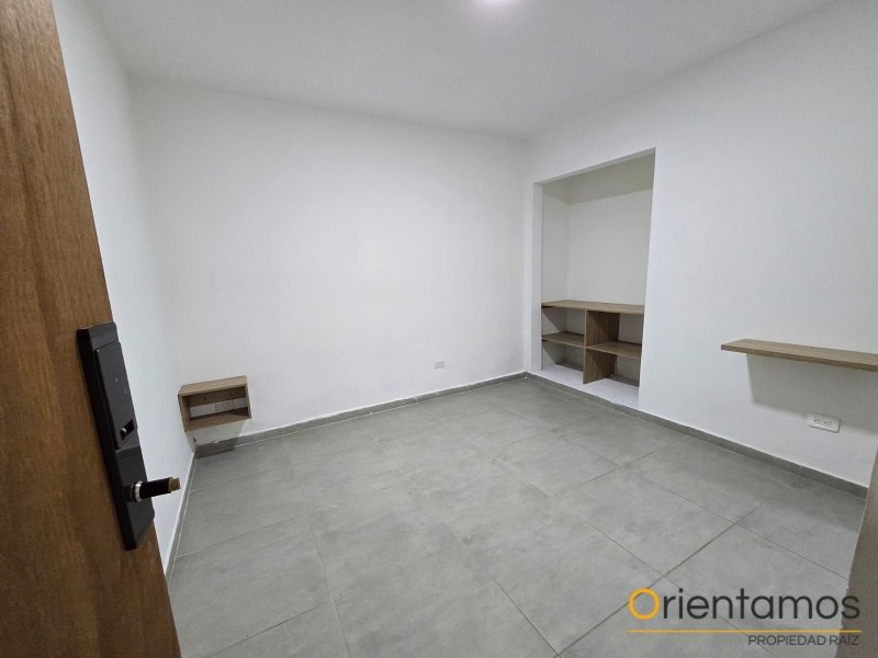 Casa-local disponible para el arriendo en Medellín el codigo es 21101 foto numero 18