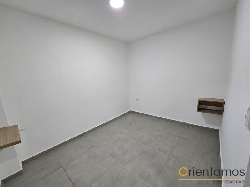 Casa-local disponible para el arriendo en Medellín el codigo es 21101 foto numero 21
