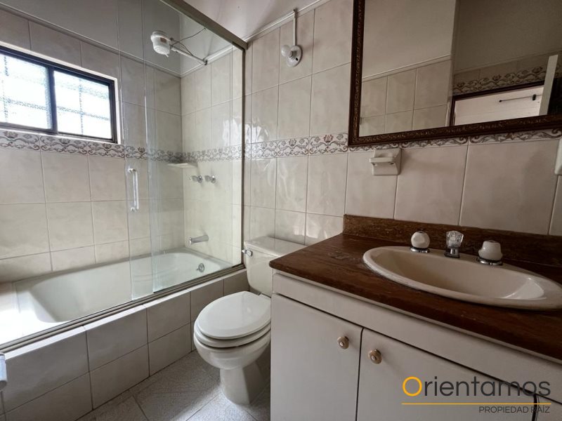 Casa-local disponible para el arriendo en Medellín el codigo es 18859 foto numero 14