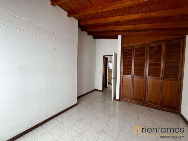 Casa-local disponible para el arriendo en Medellín el codigo es 18859 foto numero 16