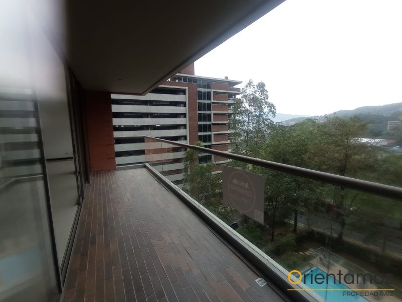 Apartamento disponible para el arriendo en Medellín el codigo es 21395 foto numero 8