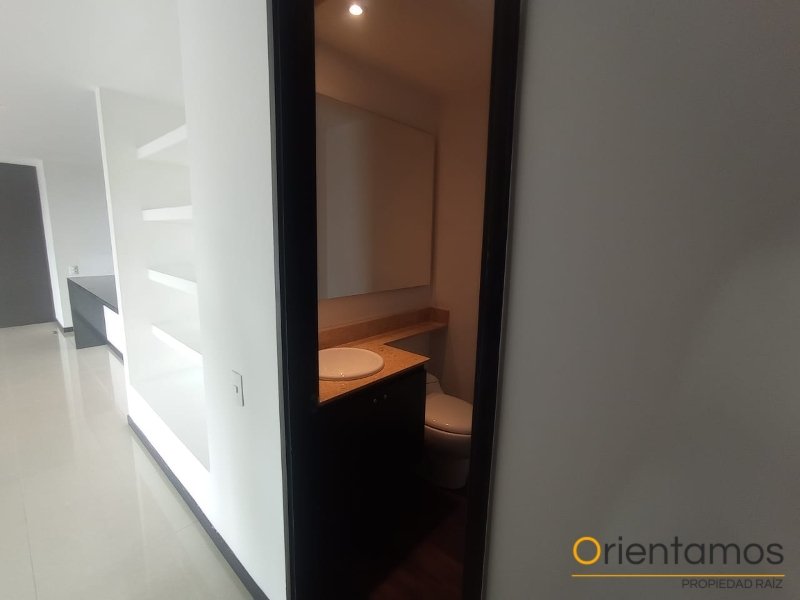 Apartamento disponible para el arriendo en Medellín el codigo es 21395 foto numero 12