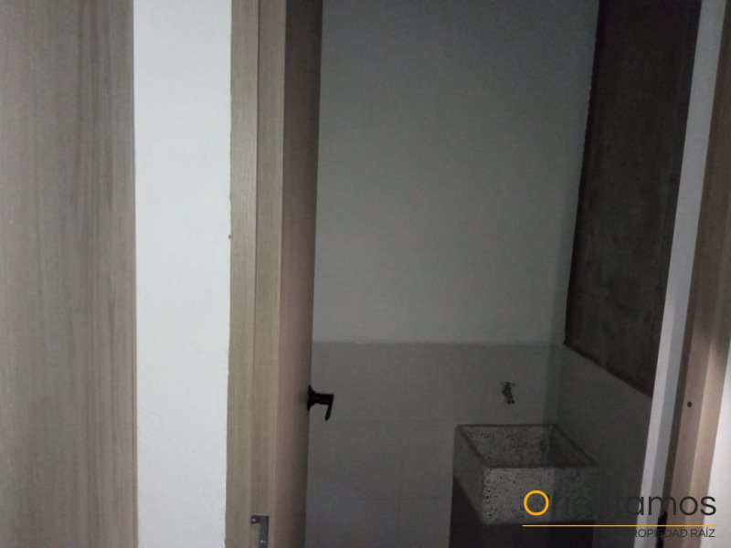 Local disponible para el arriendo en Medellín el codigo es 20949 foto numero 9