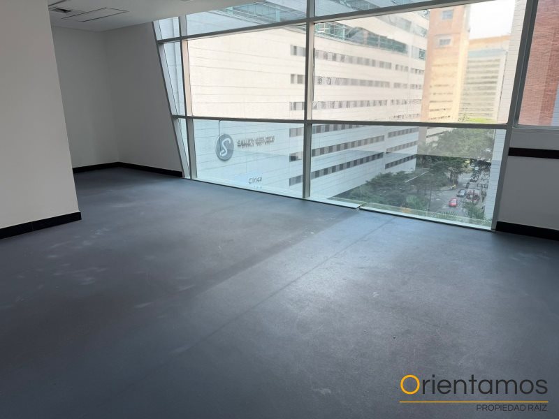 Oficina disponible para el arriendo en Medellín el codigo es 20981 foto numero 6