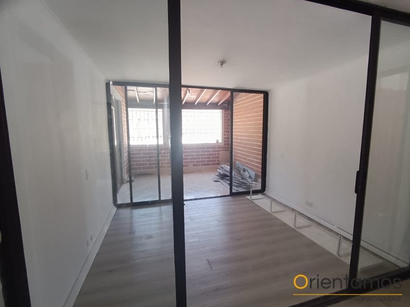 Apartamento disponible para el arriendo en Medellín el codigo es 20284 foto numero 10