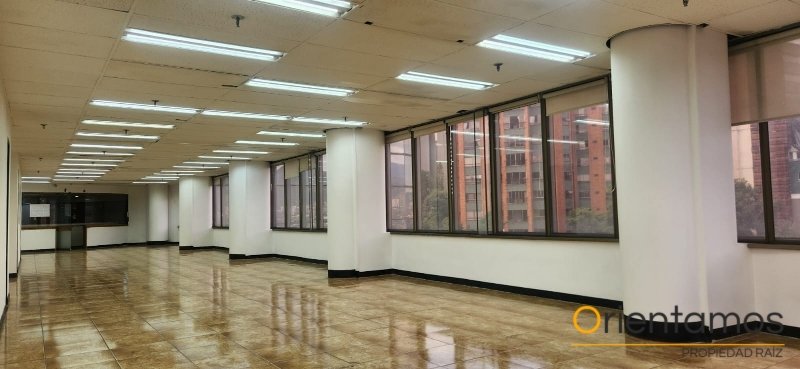 Oficina disponible para el arriendo en Medellín el codigo es 21396 foto numero 4