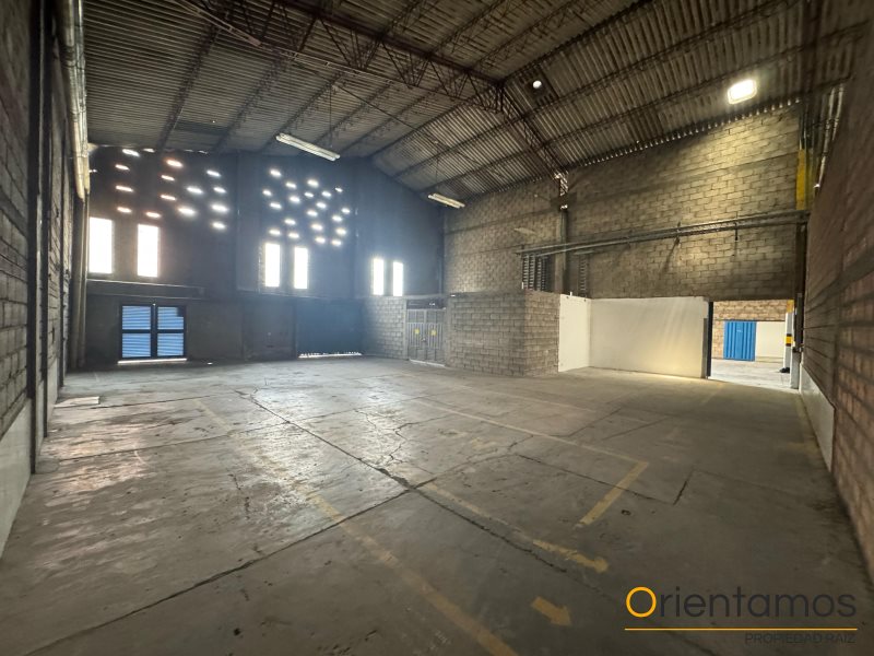 Bodega para el arriendo en Itagüí - Mayorca el codigo es 20215 foto numero 2
