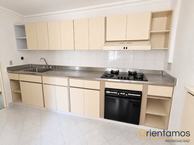 Apartamento disponible para el arriendo en Medellín el codigo es 21626 foto numero 5