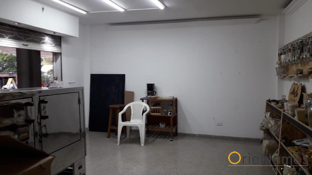 Local disponible para el arriendo en Envigado el codigo es 15673 foto numero 4