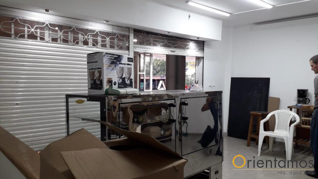Local disponible para el arriendo en Envigado el codigo es 15673 foto numero 3