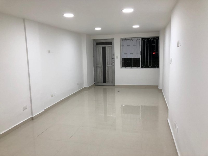 Local en arriendo en LAURELES, 33 m², 1 baño