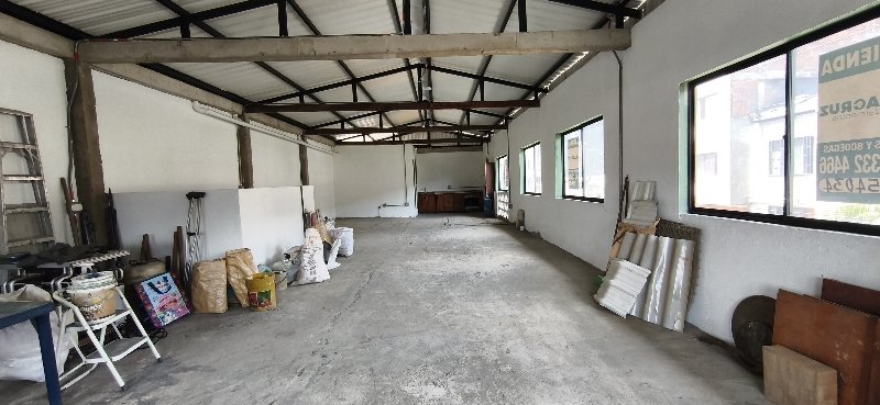 Bodega en arriendo en CARIBE, 190 m², 2 baños