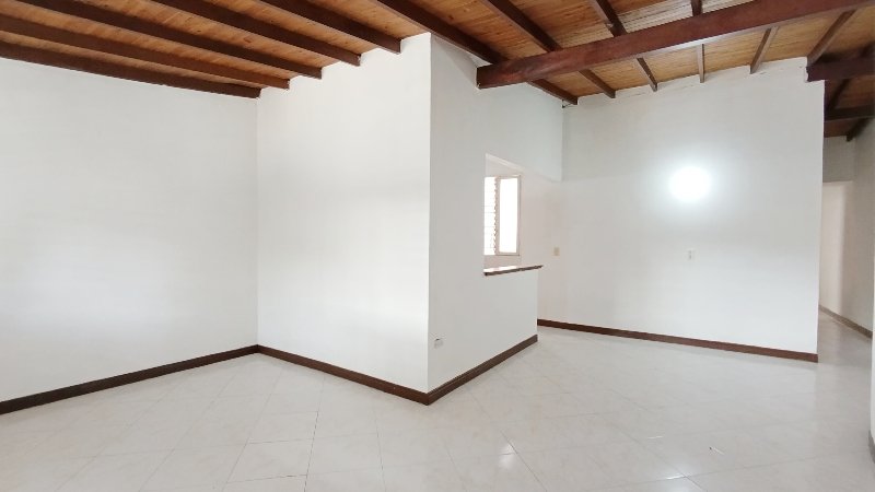 Apartamento en arriendo en VELODROMO, 90 m², 3 alcobas, 2 baños