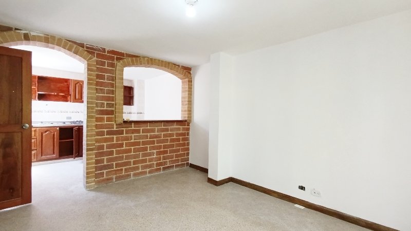 Apartamento en arriendo en FLORESTA STA LUCIA, 62 m², 2 alcobas, 2 baños
