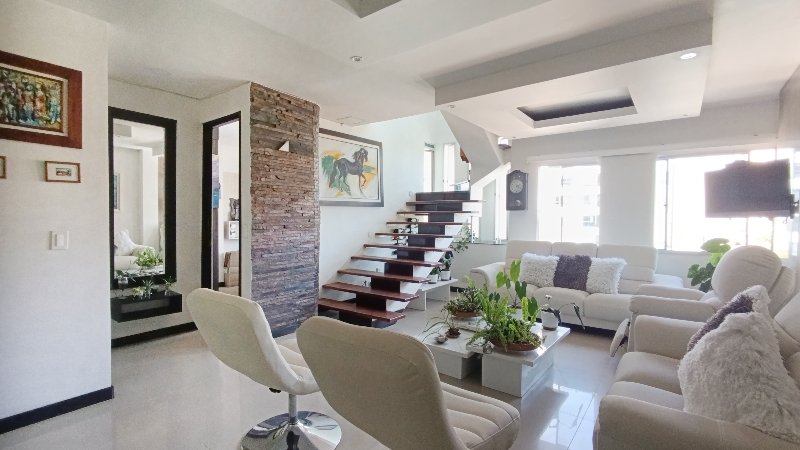 Apartamento en arriendo en ESTADIO, 204 m², 4 alcobas, 4 baños