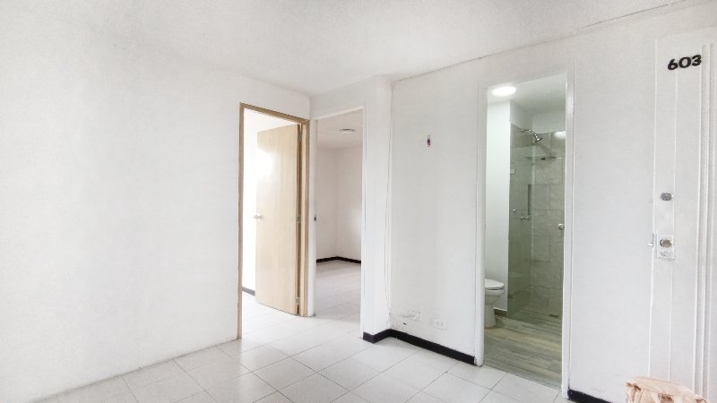 Apartamento en arriendo en PRADO CENTRO, 50 m², 2 alcobas, 1 baño