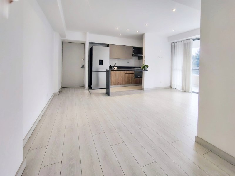 Apartamento en arriendo en SABANETA, 79 m², 3 alcobas, 2 baños