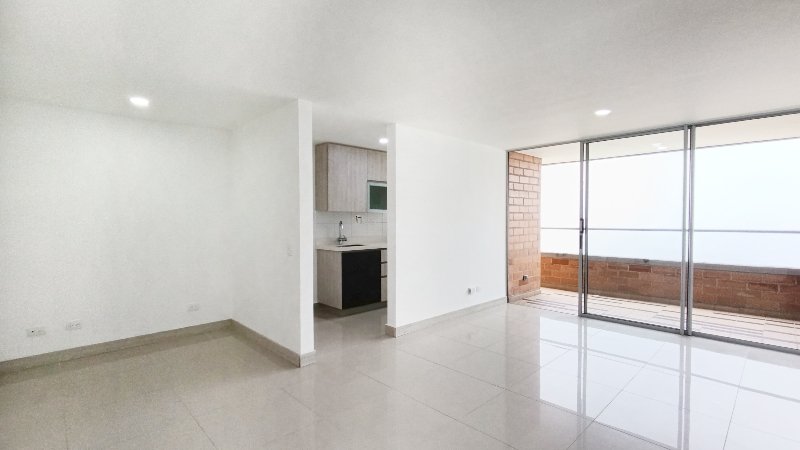 Apartamento en arriendo en SABANETA, 75 m², 3 alcobas, 2 baños