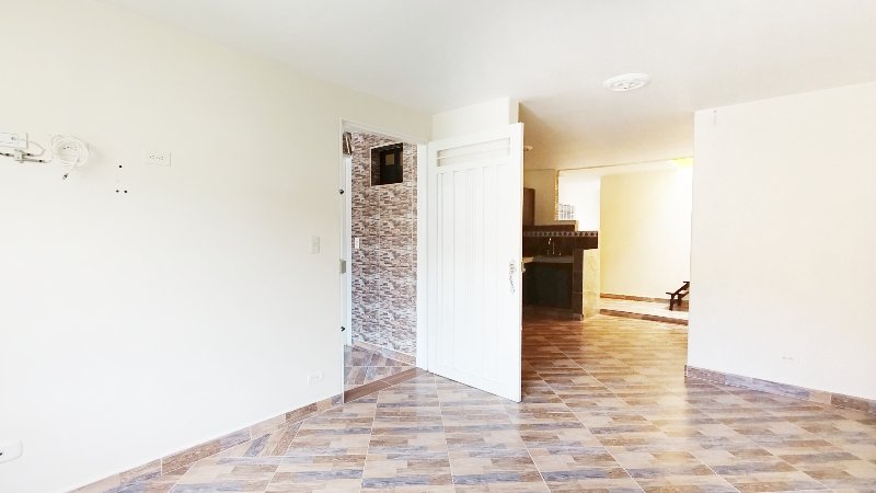 Apartamento en arriendo en SAN JAVIER, 130 m², 3 alcobas, 2 baños