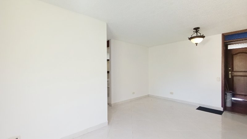Apartamento en arriendo en RODEO ALTO, 65 m², 3 alcobas, 2 baños