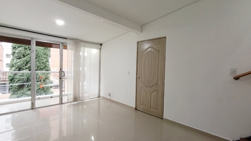 Apartamento en arriendo en LAURELES, 78 m², 3 alcobas, 3 baños