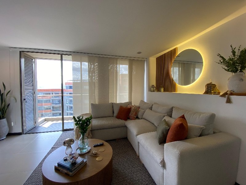 Apartamento en arriendo en POBLADO, 88 m², 3 alcobas, 2 baños