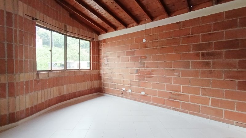 Apartamento en arriendo en FLORESTA, 45 m², 2 alcobas, 1 baño