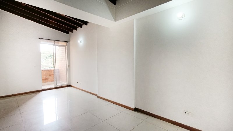Apartamento en arriendo en AMERICA, 80 m², 3 alcobas, 2 baños