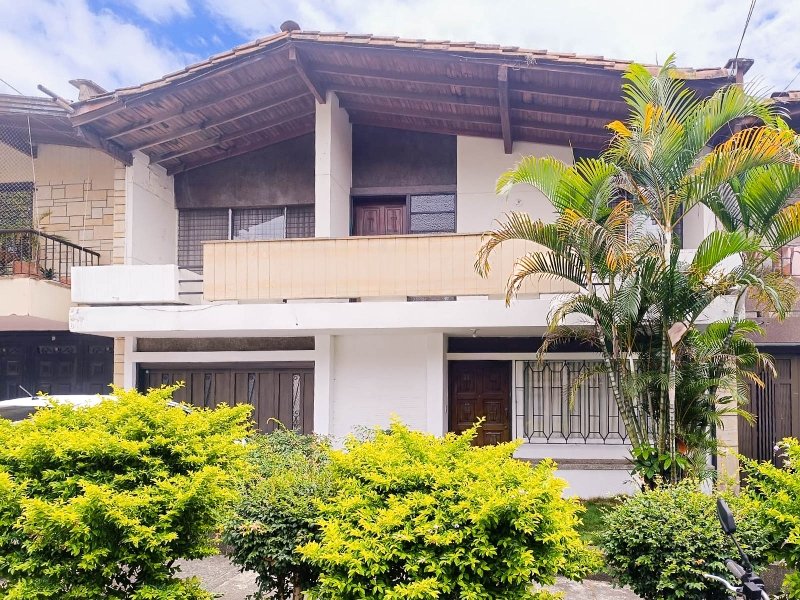 Casa en venta en SIMON BOLIVAR, 432 m², 5 alcobas, 3 baños