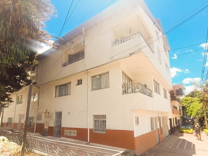 Apartamento en venta en AMERICA, 87 m², 3 alcobas, 2 baños