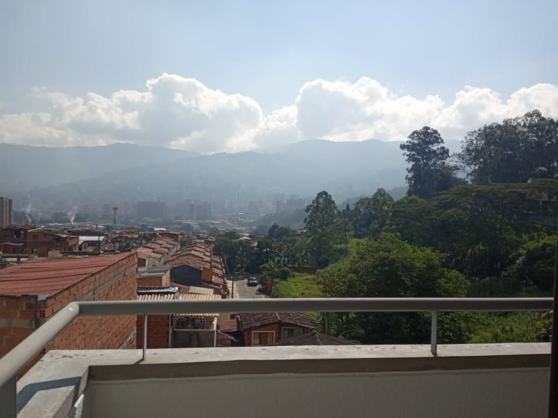 Apartamento en arriendo en LA ESTRELLA, 57 m², 2 alcobas, 2 baños