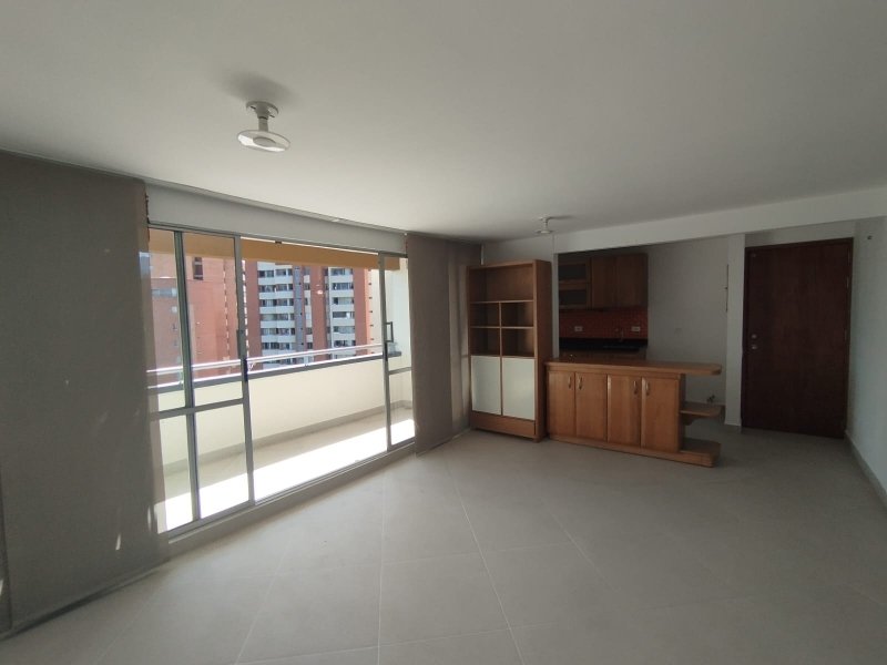 Apartamento en arriendo en ROBLEDO, 95 m², 3 alcobas, 2 baños
