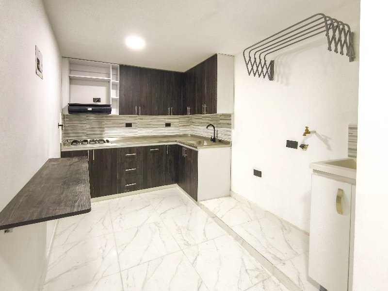 Apartamento en arriendo en CAMPO VALDES, 45 m², 2 alcobas, 1 baño