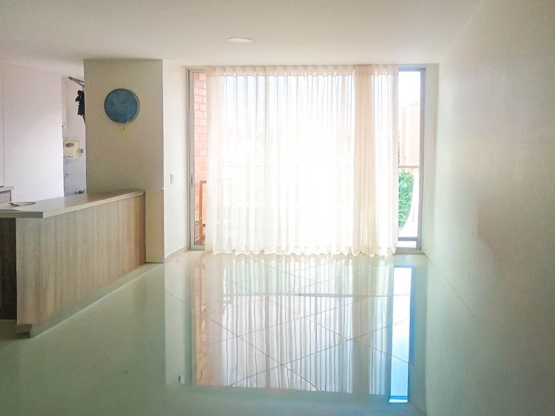 Apartamento en arriendo en LAURELES, 110 m², 3 alcobas, 2 baños