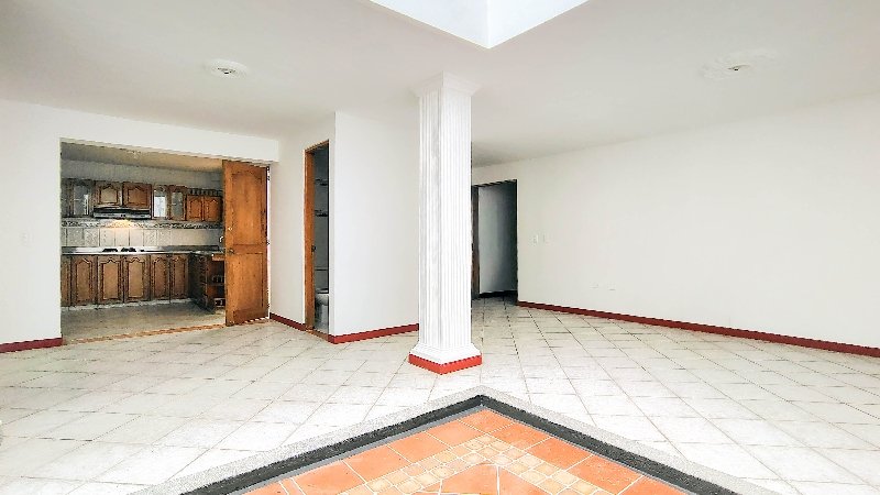 Casa en arriendo en VELODROMO, 180 m², 4 alcobas, 3 baños
