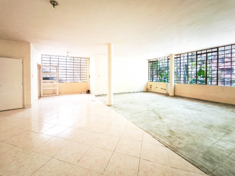 Casa-local en arriendo en LAURELES, 360 m², 2 alcobas, 3 baños