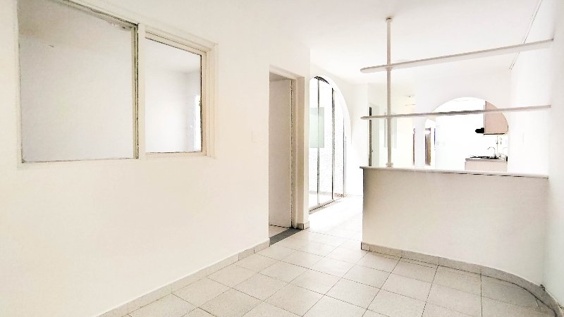 Apartamento en arriendo en BARRIO CRISTOBAL, 160 m², 5 alcobas, 3 baños