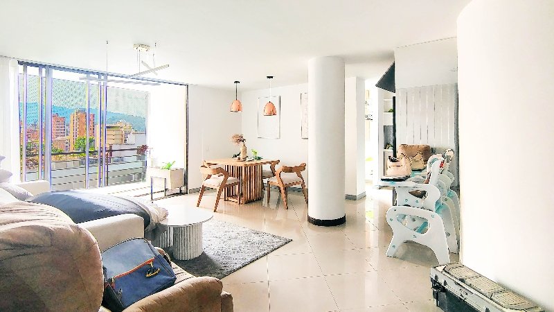 Apartamento en arriendo en LAURELES, 124 m², 3 alcobas, 2 baños