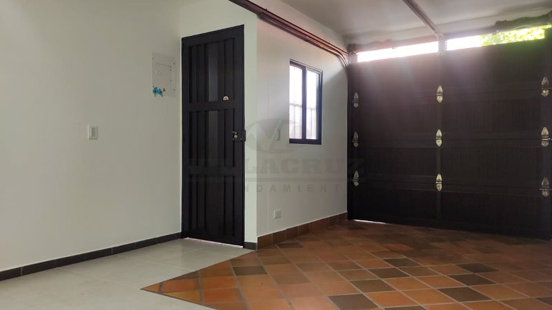 Apartamento en arriendo en SANTA MONICA, 68 m², 2 alcobas, 2 baños