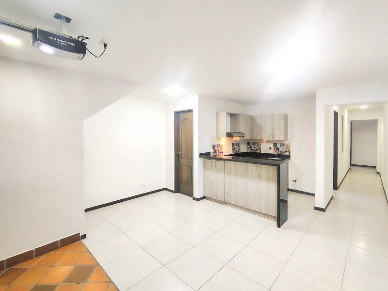 Apartamento en arriendo en SANTA MONICA, 70 m², 2 alcobas, 2 baños