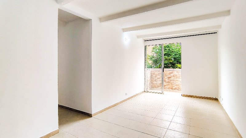 Apartamento en arriendo en LOS COLORES, 55 m², 3 alcobas, 2 baños